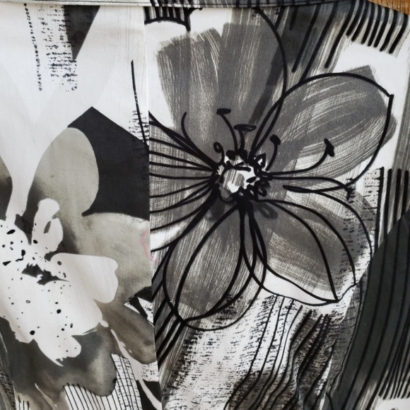 Berek Black & White Floral Jacket Large - Picture 6 of 8